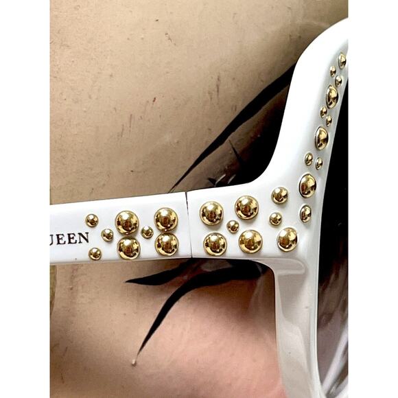 NEW! Alexander McQueen white round sunglasses Gray Lense gold studs NO ISSUES - Picture 6 of 16